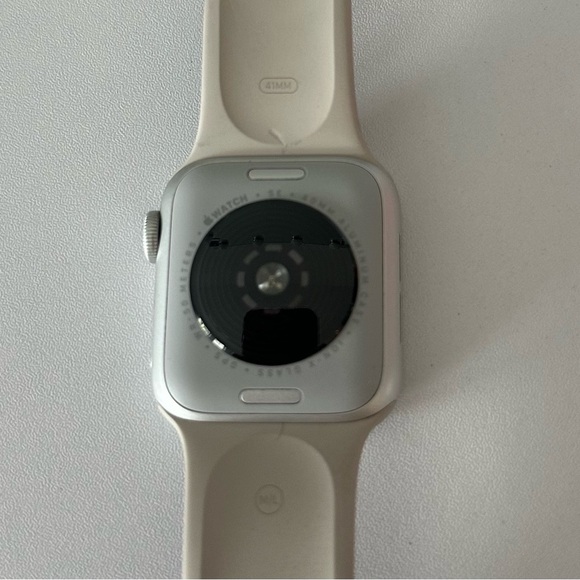 Apple Watch SE 40mm - Picture 4 of 7